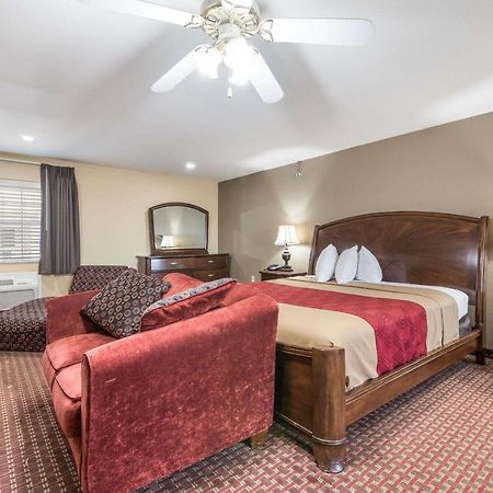 Econo Lodge Inn & Suites Bryant Exterior foto